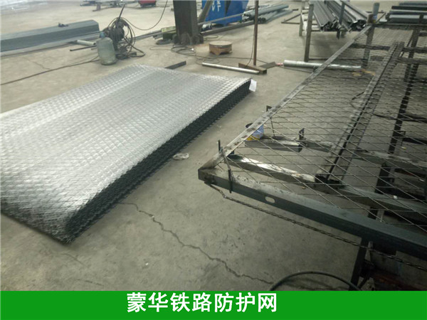 鐵路防護(hù)網(wǎng)圖片4